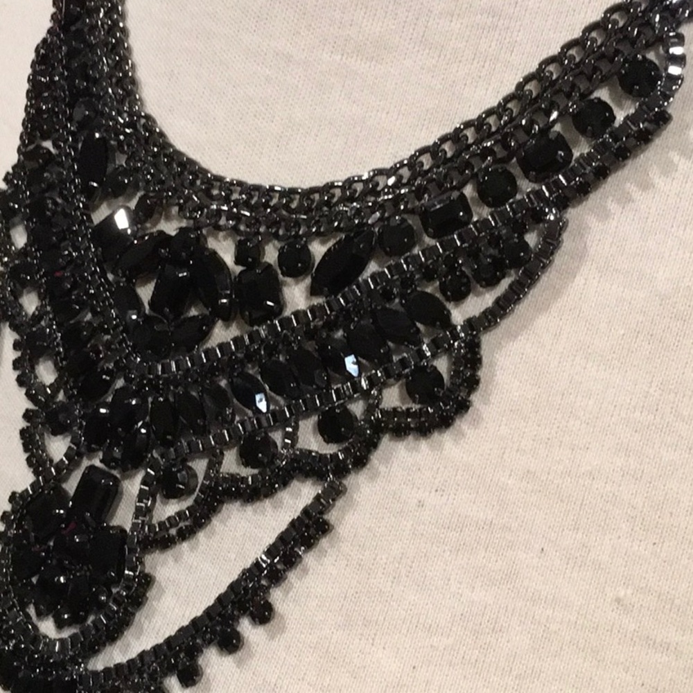 Magical Statement Necklace - Picture 7 of 7